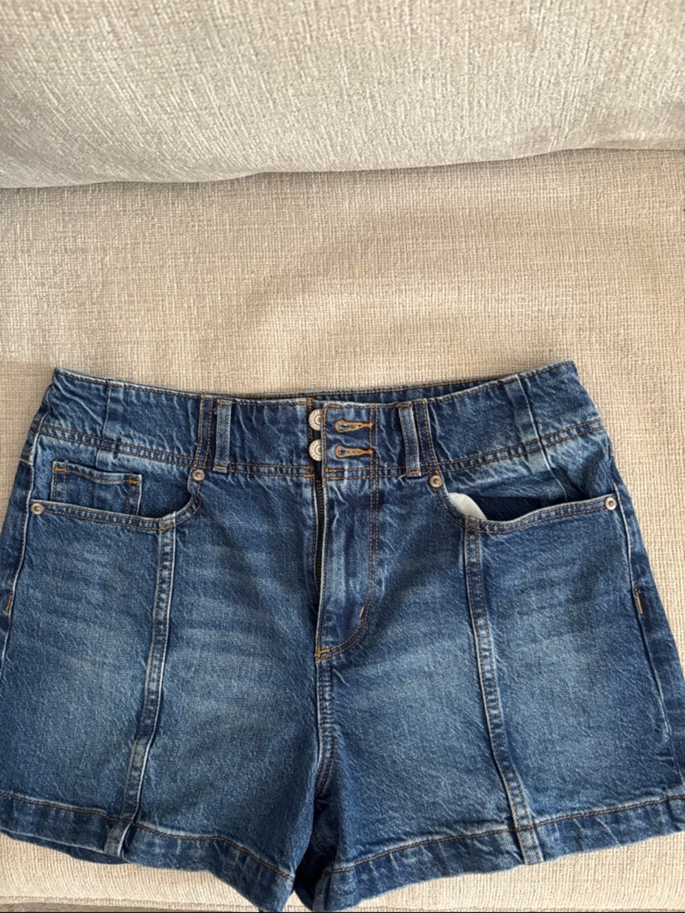 LOFT Women's Mid-Blue Double-Button Denim Shorts